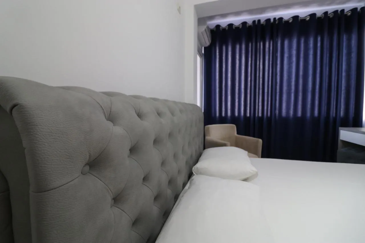 Hotel Kristal Wlora